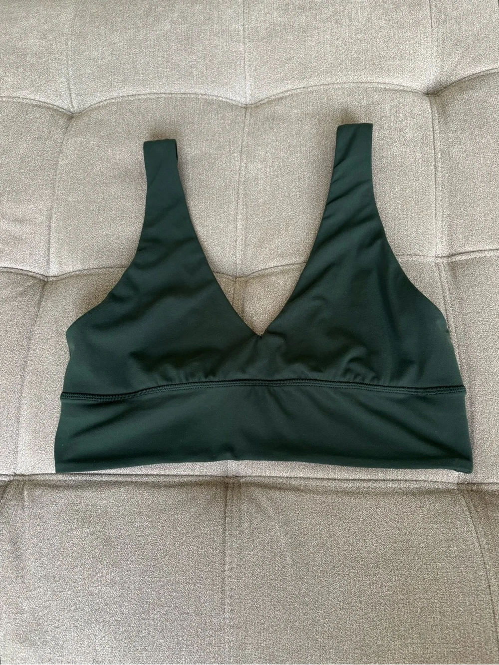 Lululemon Women’s Align V-Neck Bra *Light Support, A/B Cup